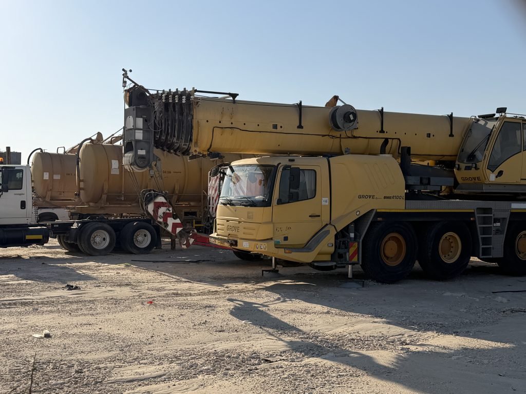 Grove GMK4100 All Terrain Crane